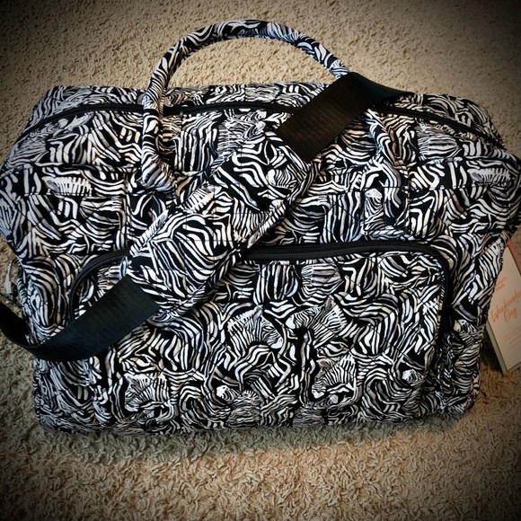 NWT Black & White Zebra Quilted Fabric Carry On Duffle by Member’s Mark - Picture 2 of 15